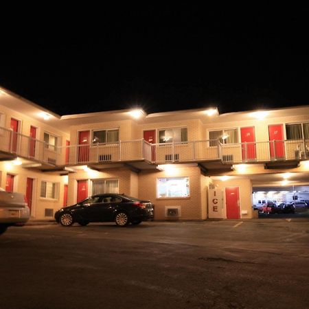Lake City Motel Dartmouth Ngoại thất bức ảnh
