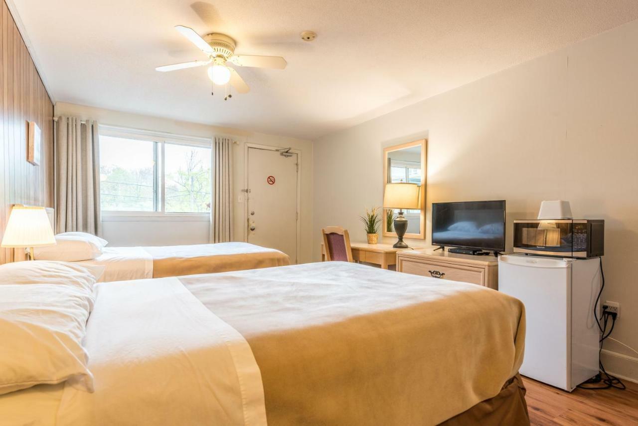 Lake City Motel Dartmouth Ngoại thất bức ảnh