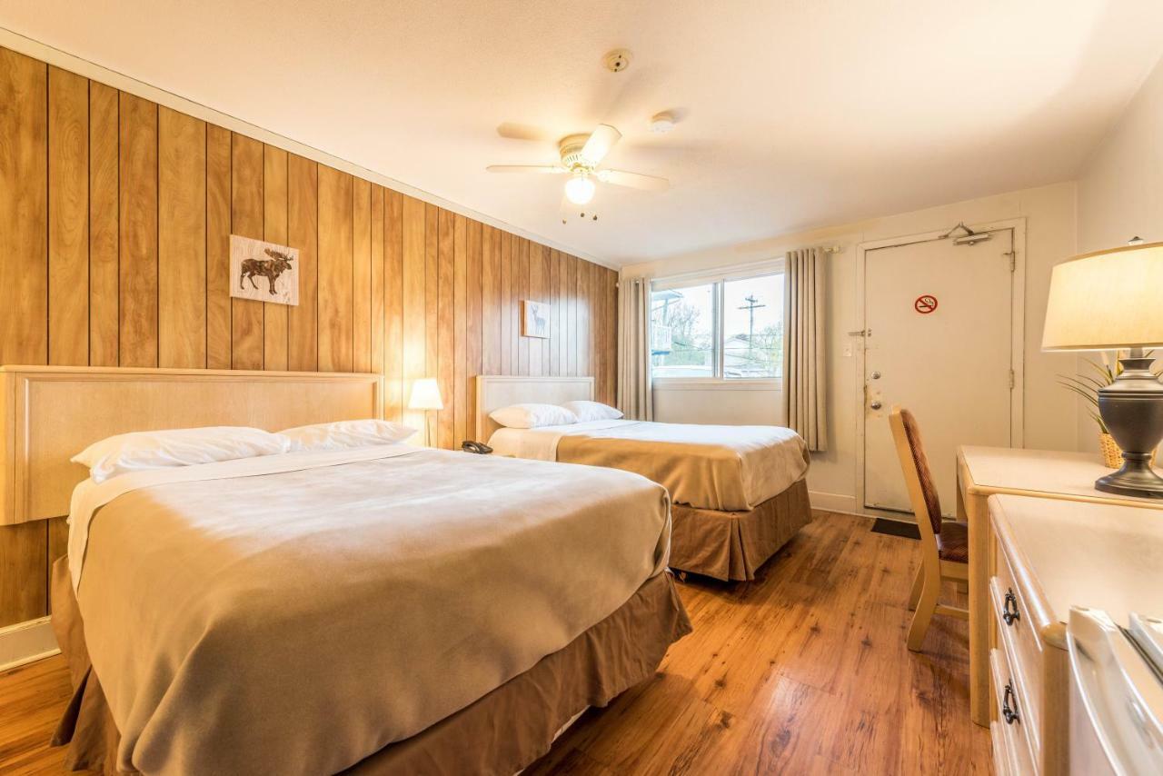 Lake City Motel Dartmouth Ngoại thất bức ảnh